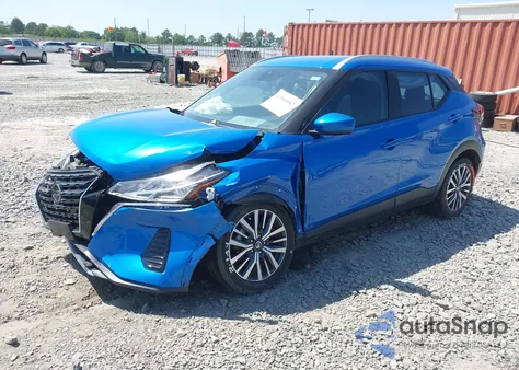 2021 Nissan Kicks Sv Xtronic Cvt z USA, uszkodzony, nr VIN 3N1CP5CV7ML530328